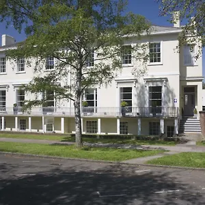 The Townhouse At Glenfall Lawn Pittville Circus Guest house